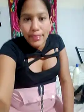 Snapshot of Cherry_0507 chatting on 05-14-26, 11:44 Cherry 0507 online show from 05-14-26, 11:44