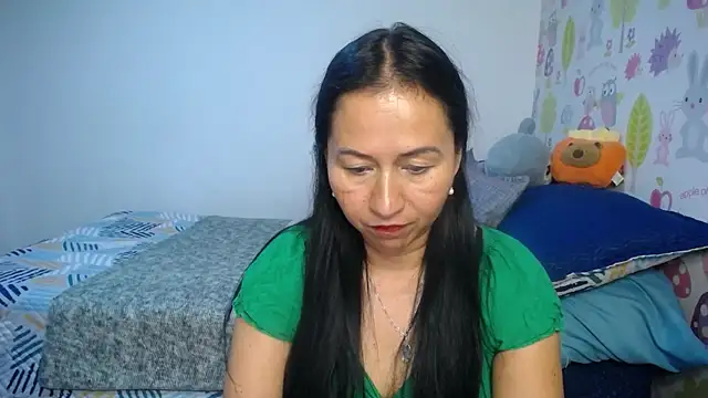 Snapshot of Tyna_b chatting on 07-01-26, 11:04 Tyna b online show from 07-01-26, 11:04