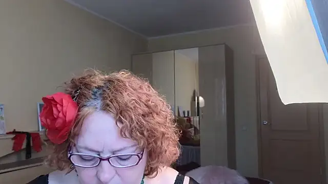 Snapshot of Fara_Flutte chatting on 05-14-26, 05:14 Fara Flutte online show from 05-14-26, 05:14