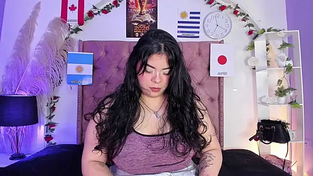 Snapshot of ROSELEI_ chatting on 07-18-26, 05:33 ROSELEI online show from 07-18-26, 05:33