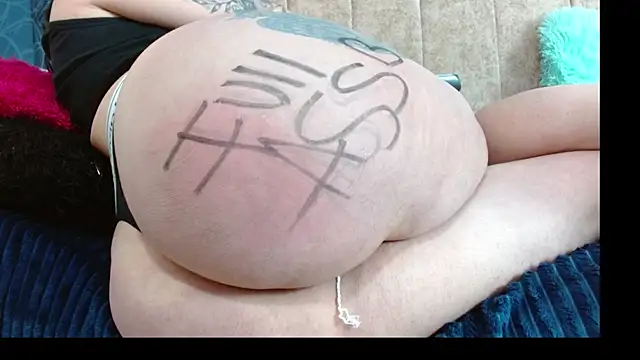 Snapshot of Melanie_Slut_nasty chatting on 06-06-26, 08:57 Melanie Slut nasty online show from 06-06-26, 08:57