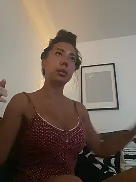 naughtyfriendsplay online show from 06-27-26, 04:39