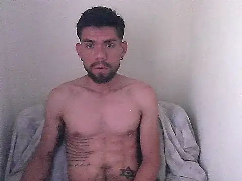 Snapshot of thomas2wood chatting on 07-09-26, 09:41 thomas2wood online show from 07-09-26, 09:41