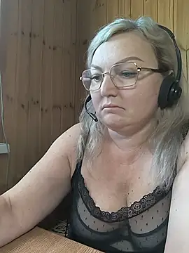 Snapshot of White-Chocolatte chatting on 06-05-26, 07:03 White-Chocolatte online show from 06-05-26, 07:03