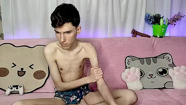 GoodBoyLuca online show from 06-28-26, 12:16