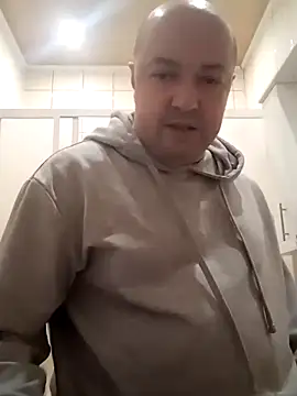 Luceriusbigass online show from 12-17-25, 03:51