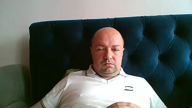 Snapshot of Luceriusbigass chatting on 05-16-26, 06:54 Luceriusbigass online show from 05-16-26, 06:54