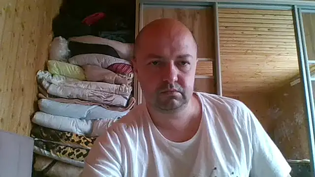 Snapshot of Luceriusbigass chatting on 05-29-26, 02:37 Luceriusbigass online show from 05-29-26, 02:37