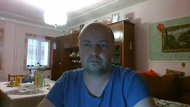 Snapshot of Luceriusbigass chatting on 06-19-26, 06:12 Luceriusbigass online show from 06-19-26, 06:12