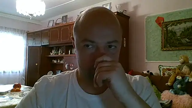 Snapshot of Luceriusbigass chatting on 07-04-26, 03:18 Luceriusbigass online show from 07-04-26, 03:18