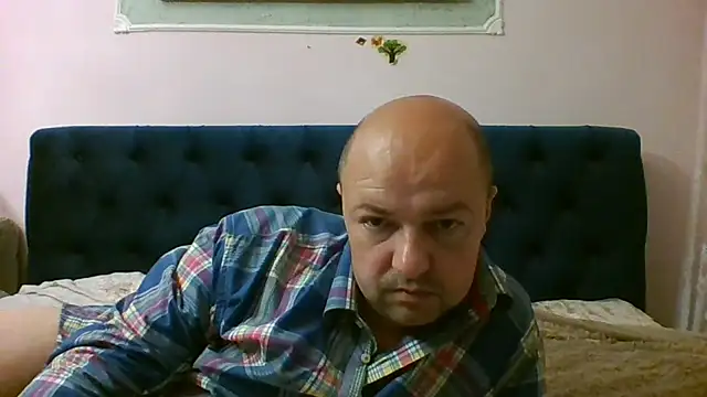 Snapshot of Luceriusbigass chatting on 07-08-26, 08:02 Luceriusbigass online show from 07-08-26, 08:02