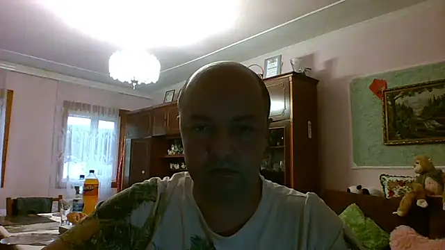 Snapshot of Luceriusbigass chatting on 07-10-26, 05:48 Luceriusbigass online show from 07-10-26, 05:48