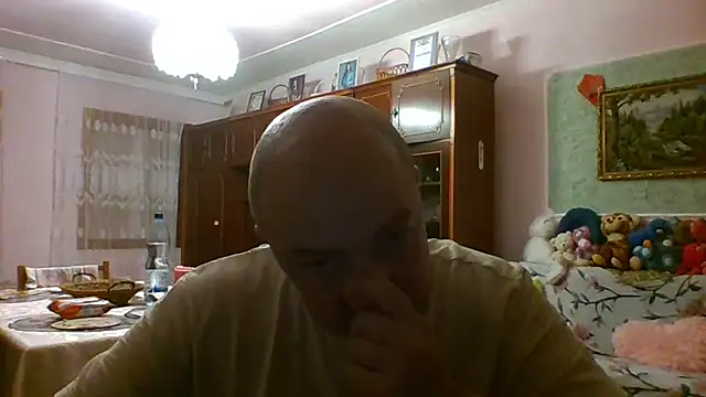 Snapshot of Luceriusbigass chatting on 08-07-26, 06:54 Luceriusbigass online show from 08-07-26, 06:54