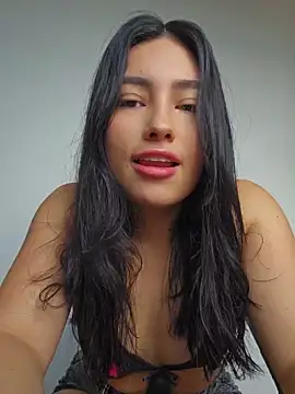 VioletRousee online show from 06-12-26, 02:16