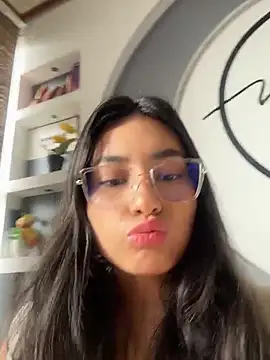 VioletRousee online show from 06-19-26, 01:26