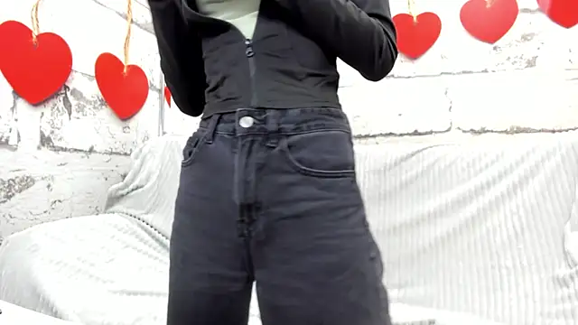 hii elle online show from 04-19-26, 08:24