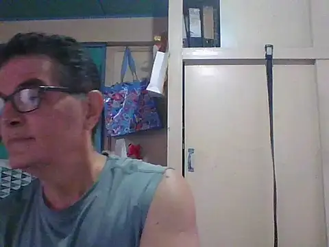 Snapshot of scotty-friends chatting on 05-26-26, 03:08 scotty-friends online show from 05-26-26, 03:08
