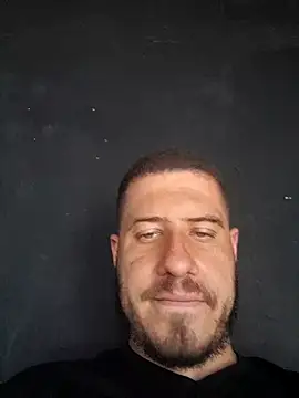 Snapshot of polaco1499 chatting on 04-14-26, 04:35 polaco1499 online show from 04-14-26, 04:35