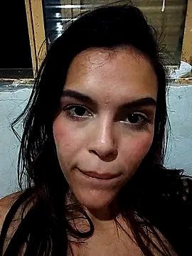 Snapshot of Freya1104 chatting on 05-27-26, 01:46 Freya1104 online show from 05-27-26, 01:46