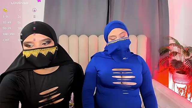 Snapshot of aziza_dalila02 chatting on 04-10-26, 03:45 aziza dalila02 online show from 04-10-26, 03:45