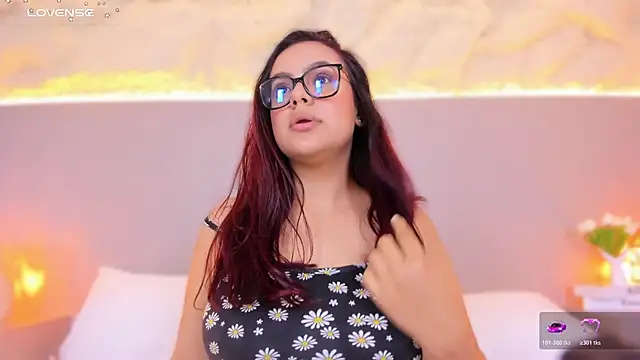 AlisonRoos online show from 04-11-26, 07:45