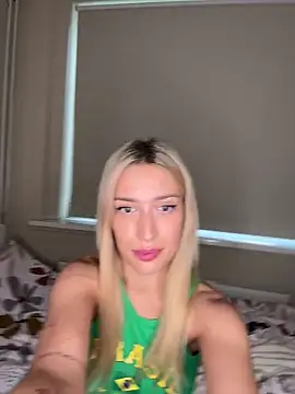 BlondeChiara online show from 04-19-26, 06:10