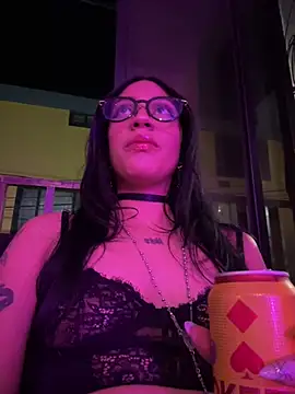 Snapshot of Kattze_ chatting on 05-06-26, 12:52 Kattze online show from 05-06-26, 12:52