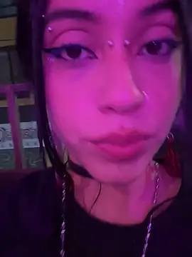Snapshot of Kattze_ chatting on 05-06-26, 11:54 Kattze online show from 05-06-26, 11:54