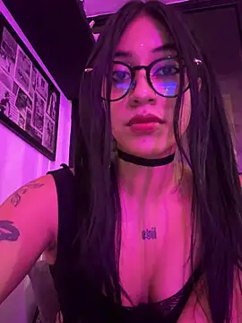 Snapshot of Kattze_ chatting on 05-27-26, 11:57 Kattze online show from 05-27-26, 11:57