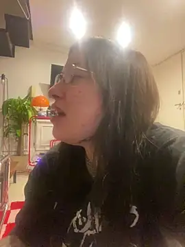 Snapshot of cherryxxox chatting on 04-16-26, 02:56 cherryxxox online show from 04-16-26, 02:56