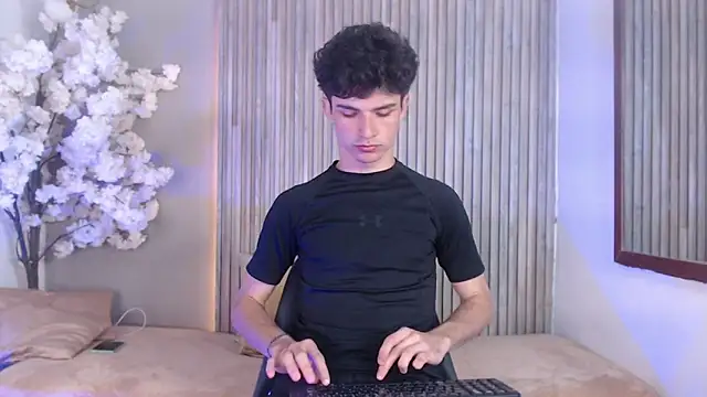 Logan Steel online show from 04-15-26, 04:41