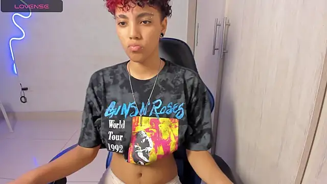 axel luxxx online show from 04-15-26, 02:24