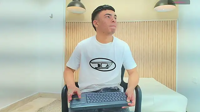 THIAM KELLER1 online show from 04-14-26, 07:20