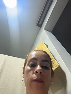 Natigoonzalez online show from 05-13-26, 02:09