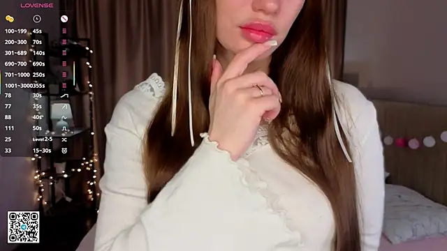 Snapshot of JerleneBelfy chatting on 06-23-26, 03:37 JerleneBelfy online show from 06-23-26, 03:37