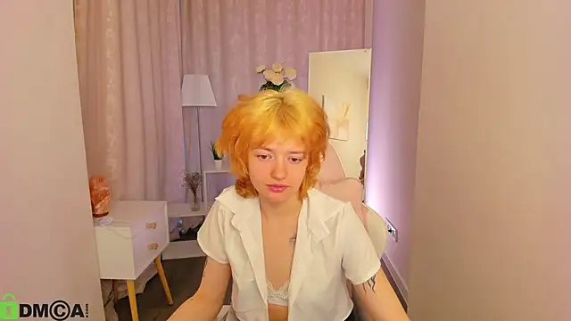 Star Bee online show from 04-16-26, 01:06