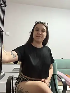 RiannaBrown online show from 04-16-26, 03:07