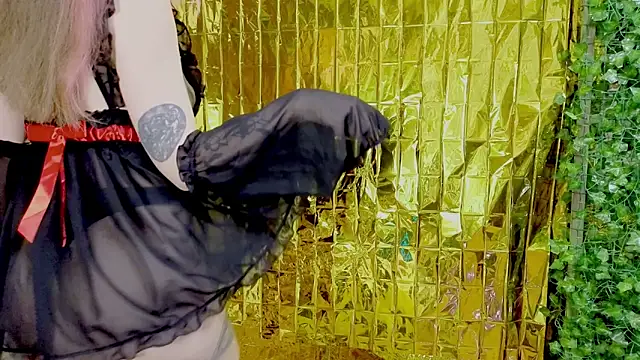 Snapshot of Sansarella chatting on 03-12-25, 05:07 Sansarella online show from 03-12-25, 05:07