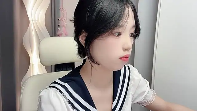 Xiaoqing00 online show from 06-10-26, 05:39