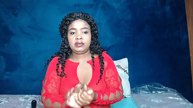 CaramelBaddie16 online show from 05-31-26, 04:42