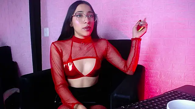 Snapshot of Violett1126 chatting on 07-11-26, 06:05 Violett1126 online show from 07-11-26, 06:05