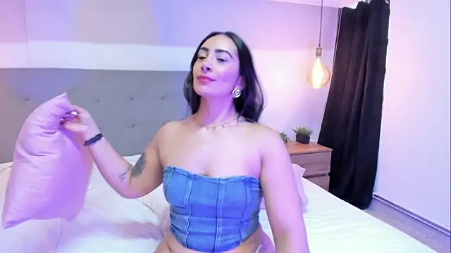 AmaraValenti online show from 04-16-26, 10:56