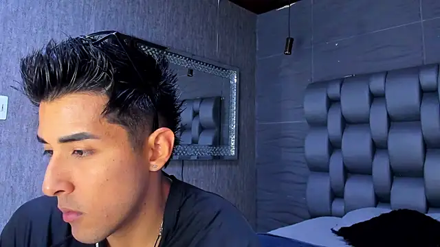 alangreek1 online show from 04-14-26, 11:44