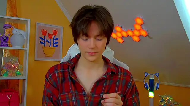 RitaRoses online show from 04-19-26, 06:24