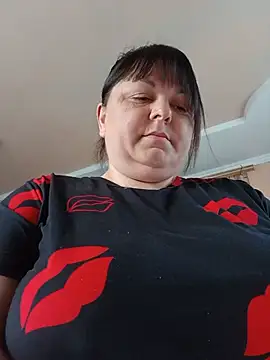 Snapshot of Dear_Natalia chatting on 07-13-26, 04:04 Dear Natalia online show from 07-13-26, 04:04