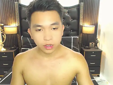 Snapshot of AsianRoman_Grey chatting on 04-13-26, 05:46 AsianRoman Grey online show from 04-13-26, 05:46