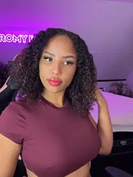 Snapshot of princessromyindy chatting on 04-28-26, 06:46 princessromyindy online show from 04-28-26, 06:46