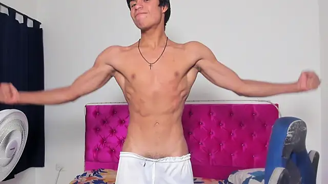 Snapshot of skinny_sam chatting on 07-11-26, 05:43 skinny sam online show from 07-11-26, 05:43