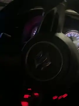 Badbuddy00 online show from 04-21-26, 04:45