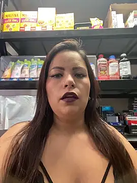 MIA ROSSEEE online show from 06-16-26, 08:00